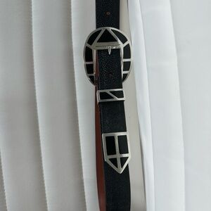 Pat Areias Classic Onyx Inlay Sterling buckle on Stingray.